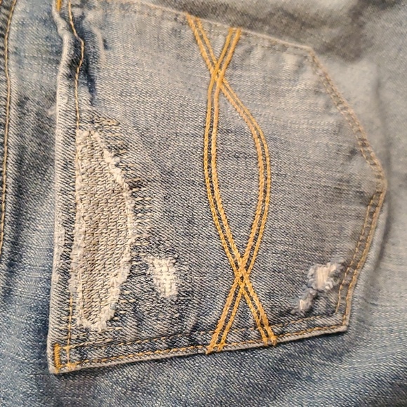 Abercrombie & Fitch distressed embroidered jeans. Faded blue. Size 10, 30W. - Picture 8 of 15